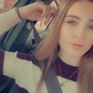 Meet your Posher, Jenna